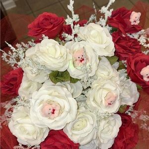 Elegant White and Red Floral Arrangement